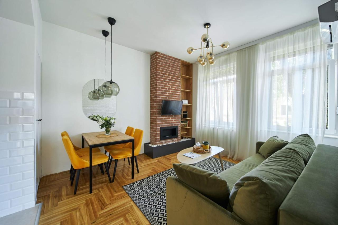 נובי סאד Modern Living Apt - Emberly - Private Parking מראה חיצוני תמונה