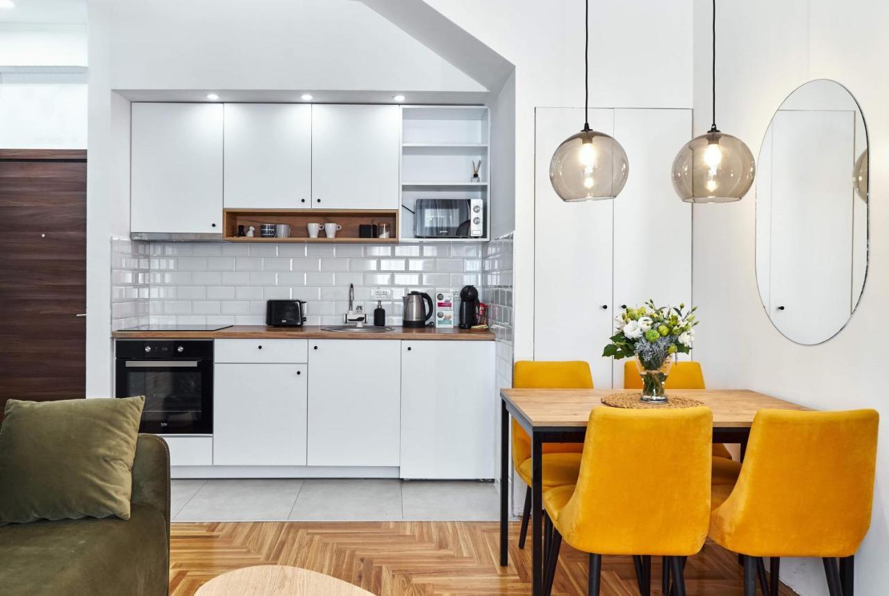 נובי סאד Modern Living Apt - Emberly - Private Parking מראה חיצוני תמונה