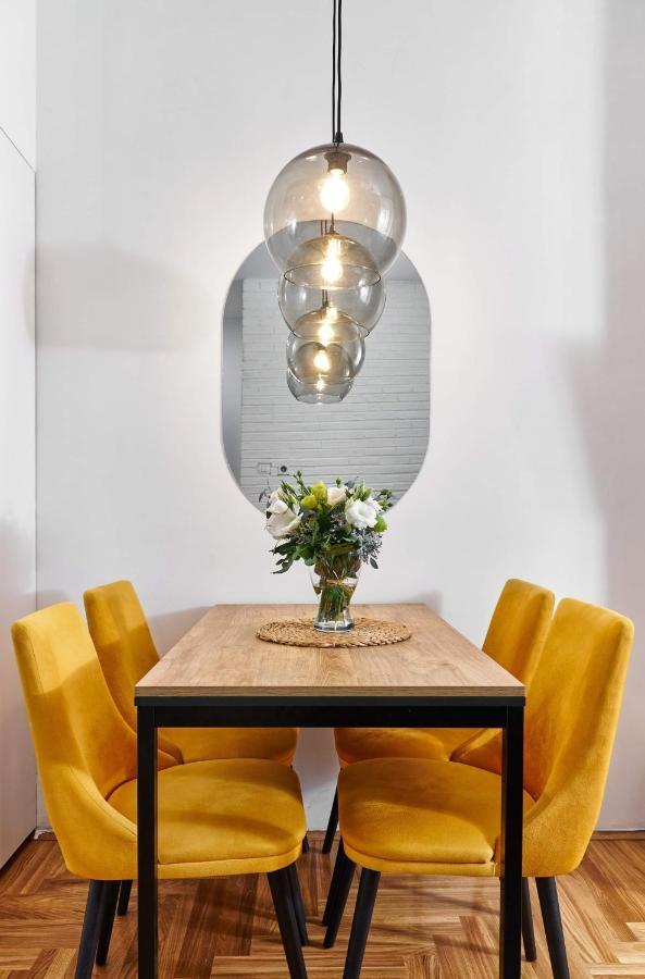 נובי סאד Modern Living Apt - Emberly - Private Parking מראה חיצוני תמונה